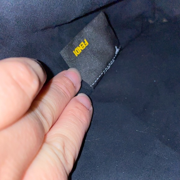 Fendi crossbody Fur 2Jour 2Way Handbag purse cow - Picture 9 of 15